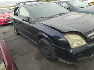 Foto de REFUERZO PARAGOLPES DELANTERO OPEL VECTRA C BERLINA 2.0 DTI (101 CV / 74 KW)