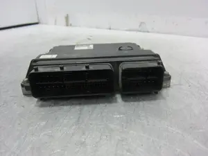 Foto de CENTRALITA MOTOR UCE LEXUS IS (DS2/IS2) referencia 8966153D80 foto 3