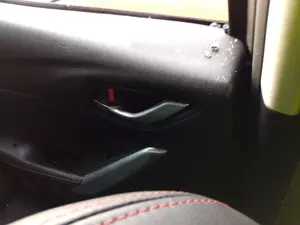Foto de MANETA INTERIOR TRASERA IZQUIERDA MAZDA 6 BERLINA (GJ) 2.2 Turbodiesel CAT (175 CV / 129 KW)
