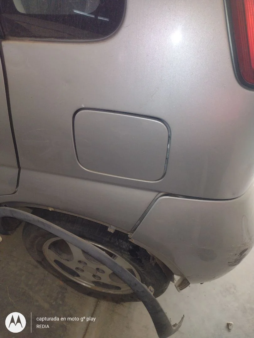 Foto de TAPA EXTERIOR COMBUSTIBLE SUZUKI IGNIS (RG/FH) 1.3 CAT (83 CV / 61 KW)