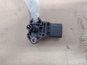 Foto de SENSOR PRESION SEAT LEON (5F1) 1.2 TSI (86 CV / 63 KW) referencia 0281002977 foto 2