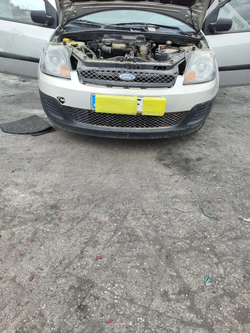 Foto de PARAGOLPES DELANTERO FORD FIESTA (CBK) 1.4 TDCi CAT (68 CV / 50 KW) referencia 1385168