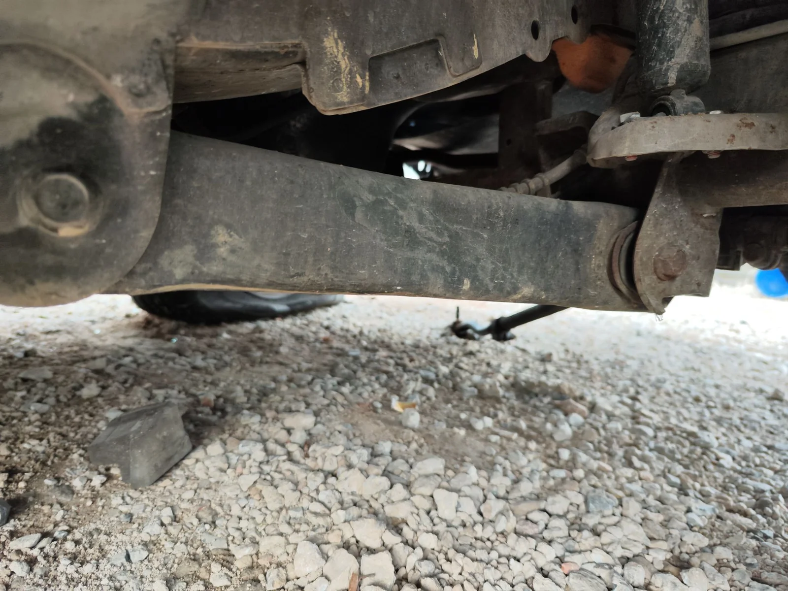 Foto de BRAZO SUSPENSION DELANTERO DERECHO JEEP GRAND CHEROKEE (WJ/WG) 4.0 CAT (190 CV / 140 KW)