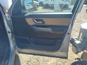 Foto de GUARNECIDO PUERTA DELANTERA DERECHA LAND ROVER RANGE ROVER SPORT 4.4 V8 CAT (299 CV / 220 KW) referencia LR016877