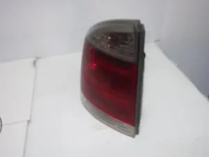 Foto de PILOTO TRASERO IZQUIERDO OPEL VECTRA C BERLINA 1.9 CDTI CAT (Z 19 DTL) (101 CV / 74 KW) referencia 13157646 foto 8