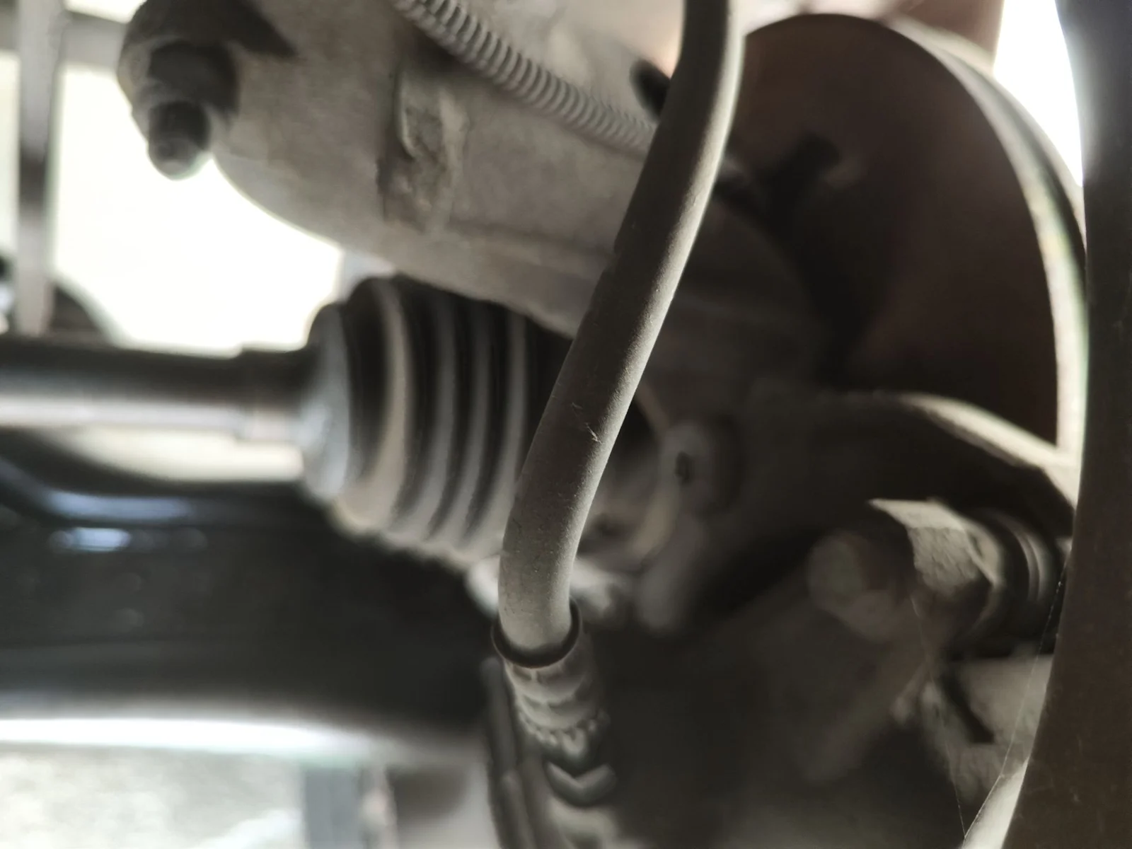 Foto de PINZA DE FRENO DELANTERA IZQUIERDA PEUGEOT 207 CC CABRIO-COUPÉ 1.6 16V (120 CV / 88 KW)