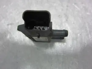 Foto de SENSOR PEUGEOT 307 BREAK / SW (S1)(04.2002) 2.0 HDi FAP CAT (107 CV / 79 KW) referencia 9662143180 foto 2