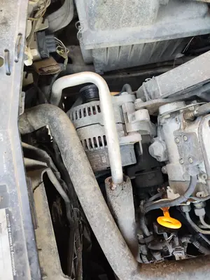 Foto de TUBOS AIRE ACONDICIONADO VOLKSWAGEN GOLF III (1H1)(11.1991) 2.0  (116 CV / 85 KW) referencia 1H1820741B