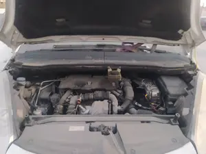 Foto de CAJA FILTRO AIRE CITROEN C4 PICASSO 1.6 HDi FAP (112 CV / 82 KW) referencia 1420V1