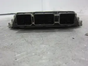 Foto de CENTRALITA MOTOR UCE PEUGEOT 206 1.4 HDi (68 CV / 50 KW) referencia 9658556780 foto 2