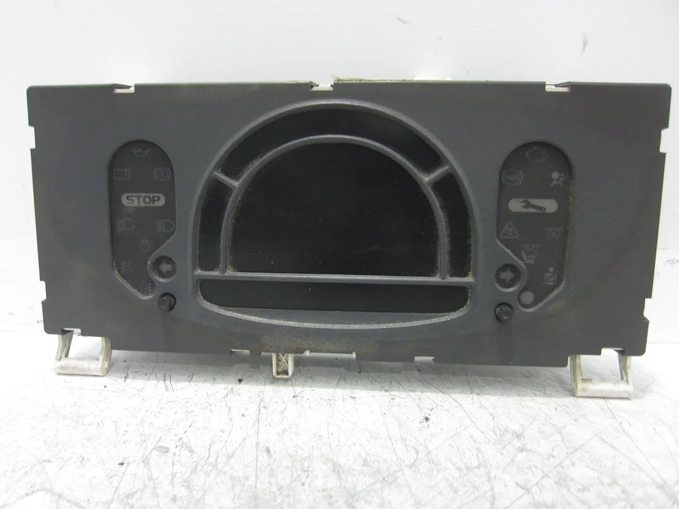 Foto de CUADRO INSTRUMENTOS RENAULT MODUS I 1.4 16V (98 CV / 72 KW) referencia 8200418021D