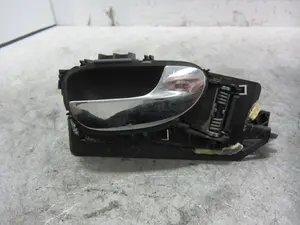 Foto de MANETA INTERIOR DELANTERA DERECHA PEUGEOT 307 (S1)(04.2001) 1.4 HDi (68 CV / 50 KW) referencia 9643604477