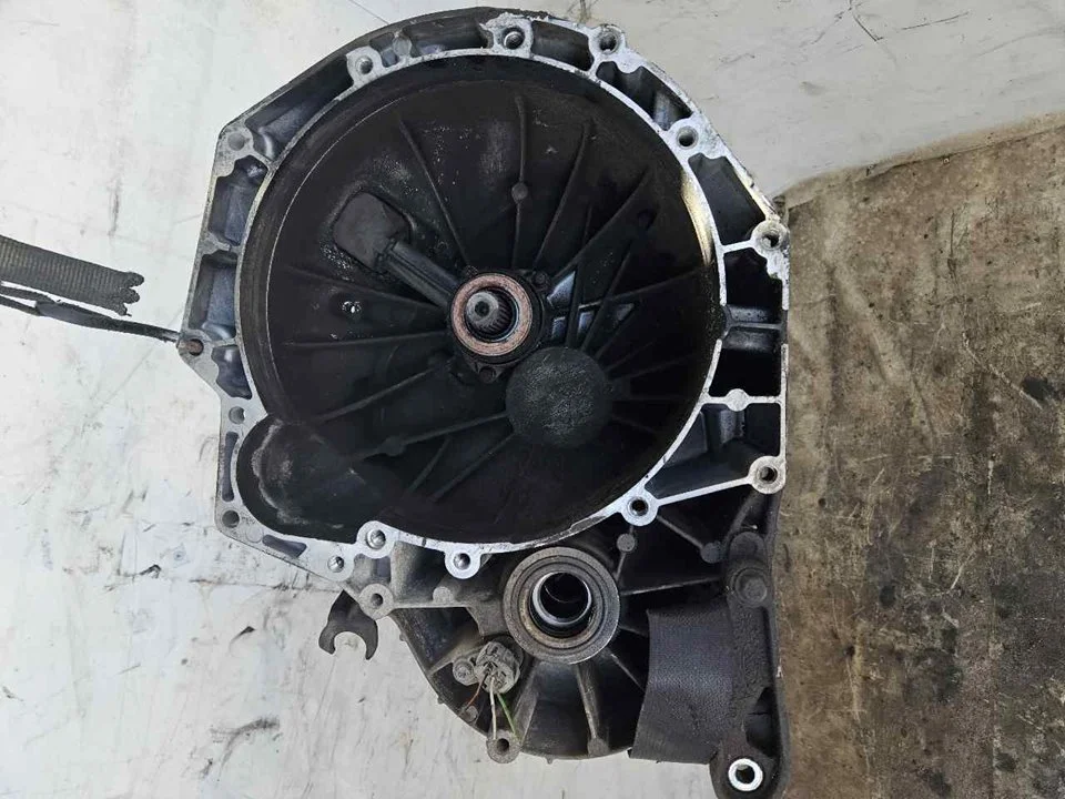 Foto de CAJA CAMBIOS FORD FOCUS BERLINA (CAK) referencia XS4R7F096