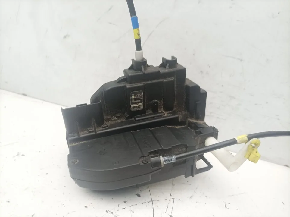 Foto de CERRADURA PUERTA DELANTERA IZQUIERDA NISSAN MICRA (K12E) referencia 5FLC