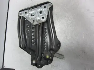 Foto de ELEVALUNAS TRASERO DERECHO AUDI A5 CABRIOLET (8F7) 2.7 V6 24V TDI (190 CV / 140 KW) referencia 8F0839398C foto 3