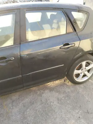 Foto de PUERTA TRASERA IZQUIERDA MAZDA 3 BERLINA (BK) 1.6 16V CAT (105 CV / 77 KW) referencia BPYK-73-02XE