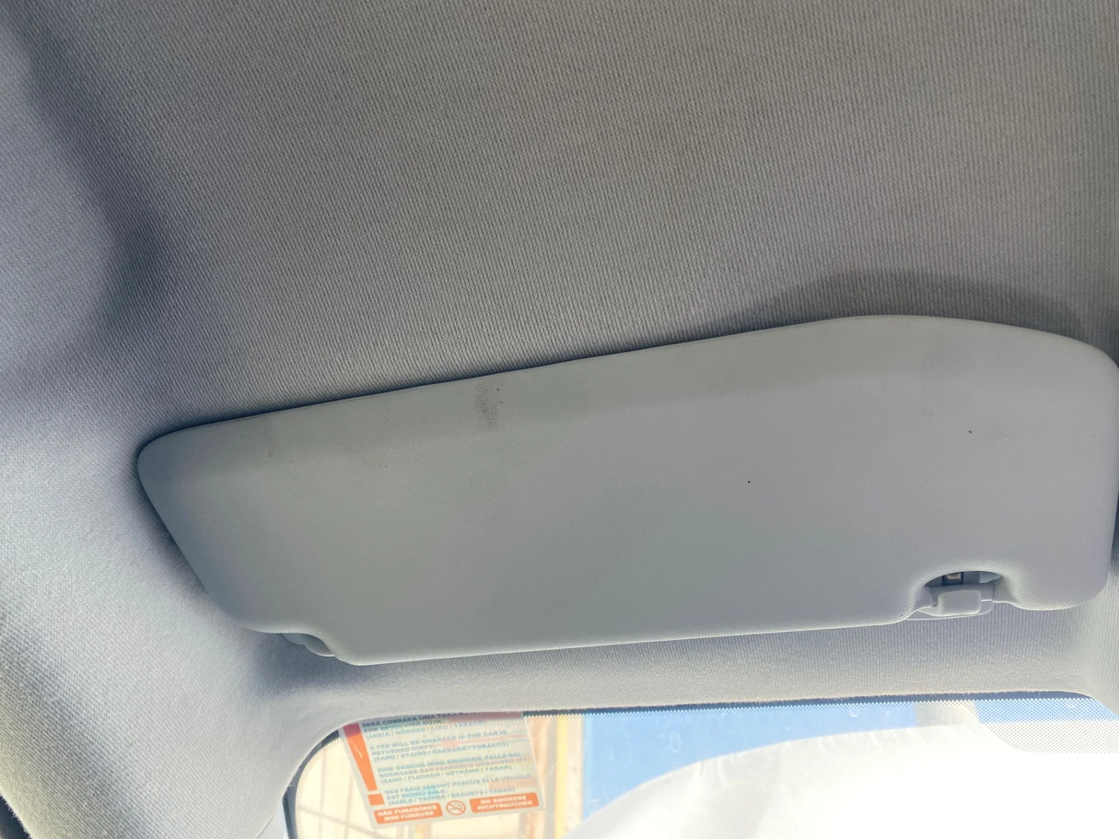 Foto de PARASOL IZQUIERDO PEUGEOT 208 (P2) 1.2 PureTech (74 CV / 55 KW)