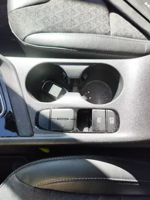 Foto de CENICERO KIA NIRO (SG2) Híbrido 104 kW (1.6 Ltr. - 77 kW) (141 CV / 104 KW)