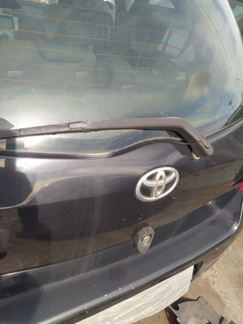 Foto de BRAZO LIMPIA TRASERO TOYOTA YARIS (KSP9/SCP9/NLP9) 1.4 Turbodiesel CAT (90 CV / 66 KW)