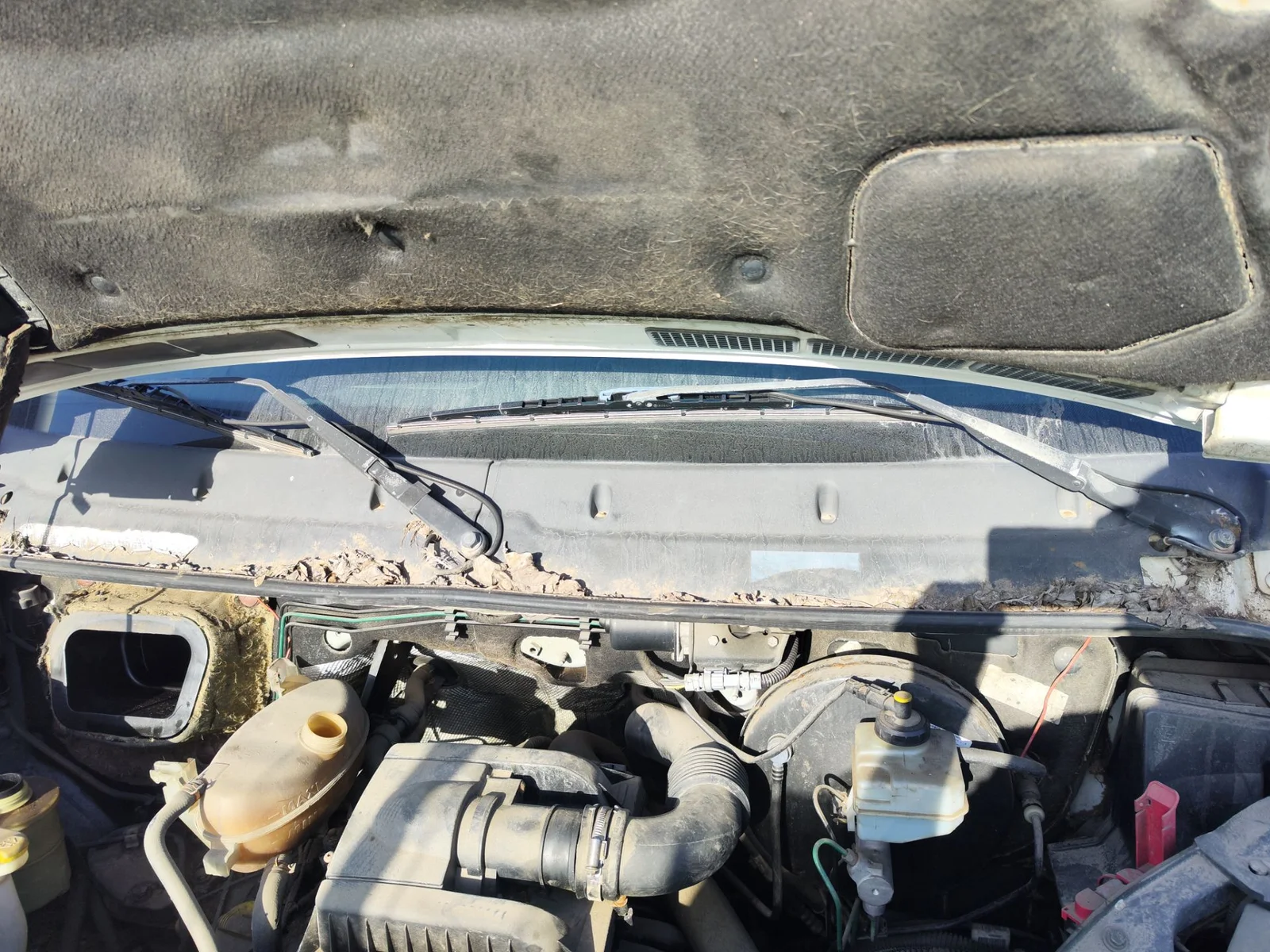 Foto de ARTICULACION LIMPIA DELANTERA NISSAN INTERSTAR (X70) 2.5 dCi Diesel CAT (114 CV / 84 KW)