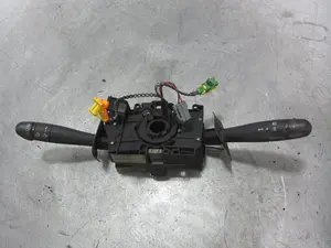 Foto de MANDO MULTIFUNCION RENAULT CLIO II FASE II (B/CB0) 1.2  (58 CV / 43 KW) referencia 8200058670