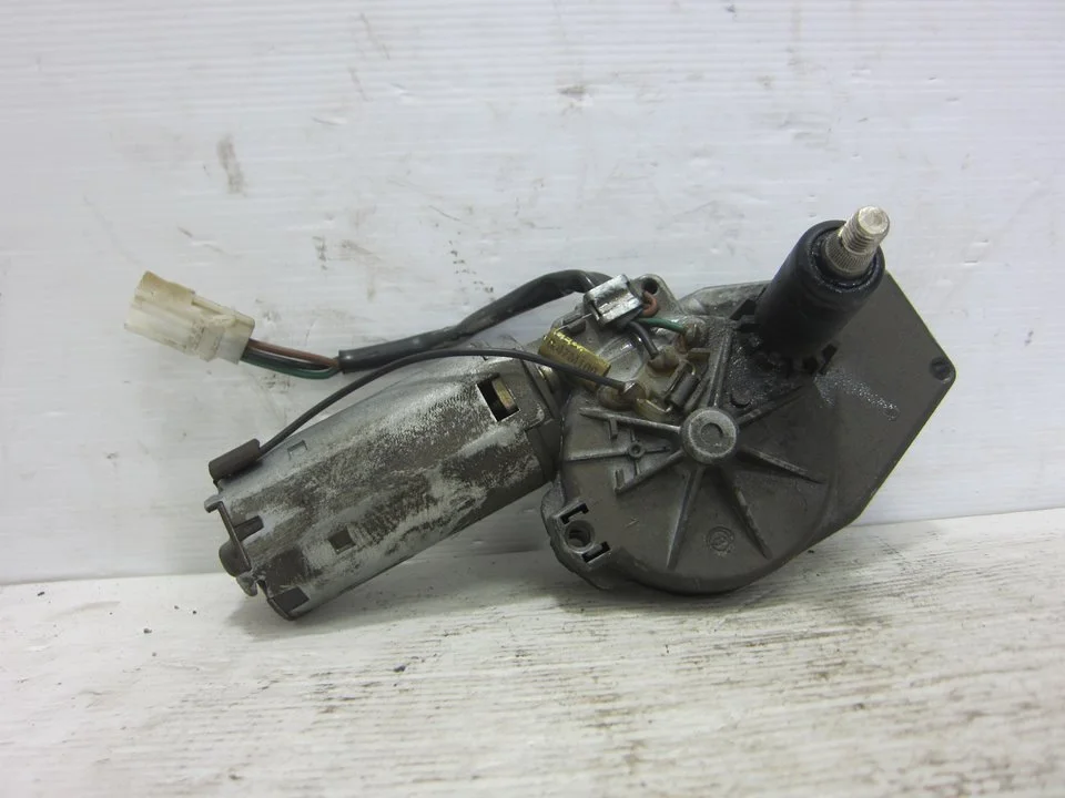 Foto de MOTOR LIMPIA TRASERO NISSAN MICRA (K11) referencia 287105F100
