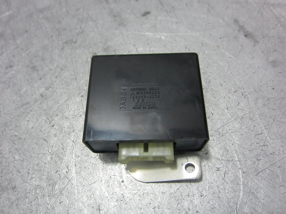 Foto de MODULO ELECTRONICO MITSUBISHI MONTERO (V60/V70) 3.2 DI-D CAT (165 CV / 121 KW) referencia 1650002230