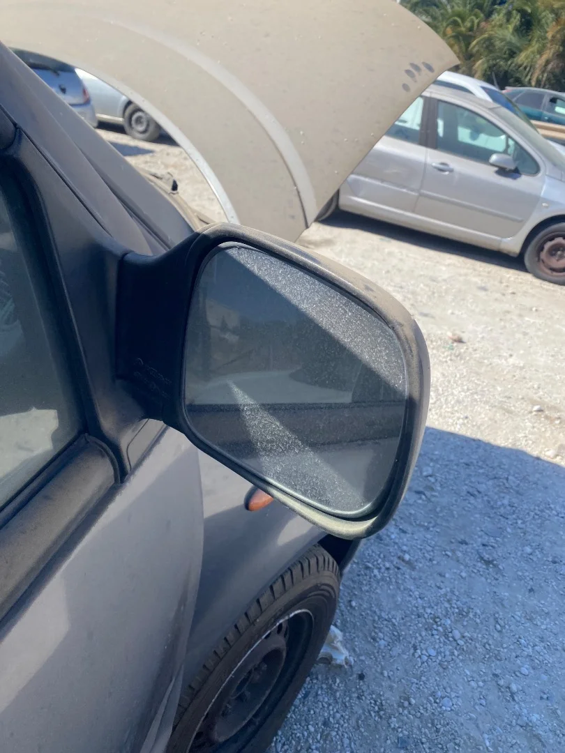 Foto de RETROVISOR DERECHO NISSAN SERENA (C23M) 2.3 Diesel (75 CV / 55 KW) referencia 111E9010051