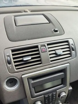 Foto de SISTEMA AUDIO / RADIO CD VOLVO V50 FAMILIAR 2.0 Diesel CAT (136 CV / 100 KW) foto 2