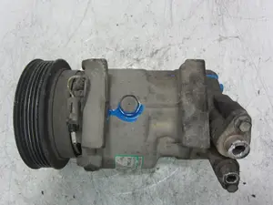 Foto de COMPRESOR AIRE ACONDICIONADO RENAULT CLIO II FASE II (B/CB0) 1.5 dCi Diesel (65 CV / 48 KW) referencia 6V12SD foto 4
