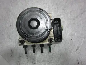 Foto de ABS SEAT CORDOBA BERLINA (6L2) 1.9 TDI (101 CV / 74 KW) referencia 6Q0907379R foto 4