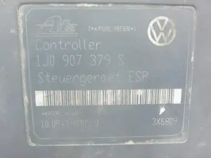 Foto de ABS VOLKSWAGEN GOLF IV BERLINA (1J1)(10.1997) referencia 1J0614517 foto 9