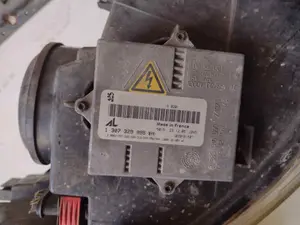 Foto de FARO IZQUIERDO PEUGEOT 407 2.0 16V HDi FAP CAT (RHR / DW10BTED4) (136 CV / 100 KW) referencia 0301213271 foto 7
