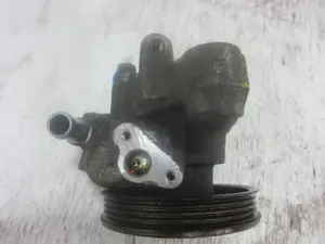 Foto de BOMBA DIRECCION HONDA CIVIC BERL. 3/4 (EG/EH) 1.5 CAT (90 CV / 66 KW) foto 3