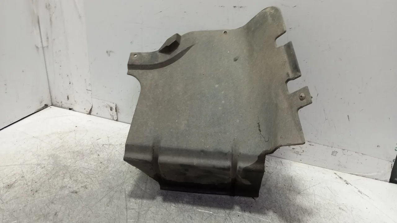 Foto de MOLDURA ALFA ROMEO 147 (190) 1.6 16V CAT (105 CV / 77 KW)
