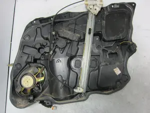 Foto de ELEVALUNAS DELANTERO IZQUIERDO MAZDA 3 BERLINA (BK) 1.6 CD Diesel CAT (109 CV / 80 KW) referencia BP4K5997X foto 3