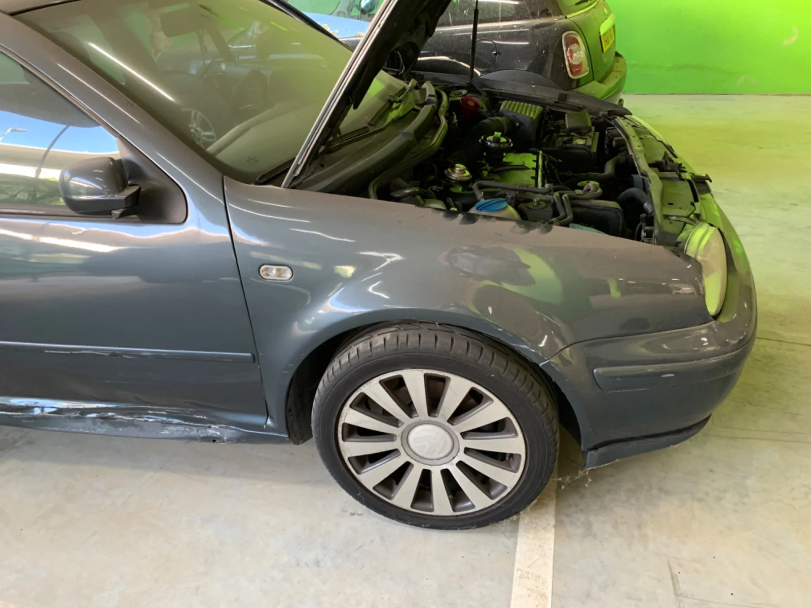 Foto de ALETA DELANTERA DERECHA VOLKSWAGEN GOLF IV BERLINA (1J1)(10.1997) 1.9 TDI (101 CV / 74 KW) referencia 1JE821022A