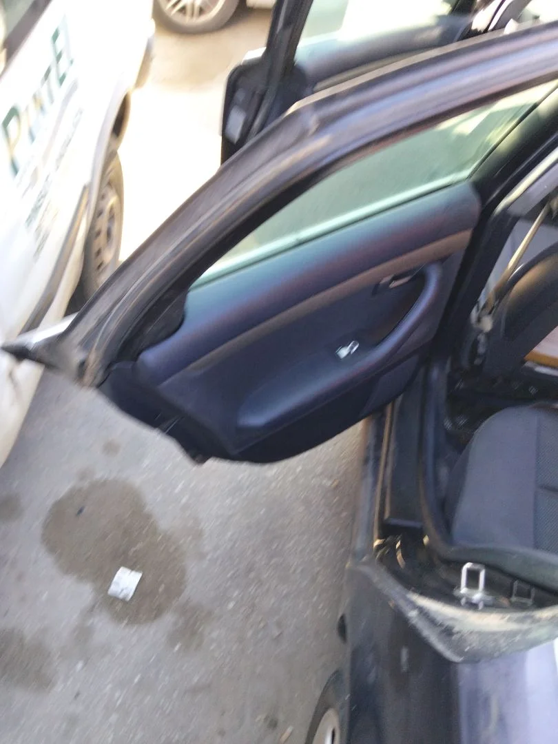Foto de GOMAS CONTORNO PUERTA AUDI A4 BERLINA (8E) 1.9 TDI (131 CV / 96 KW)