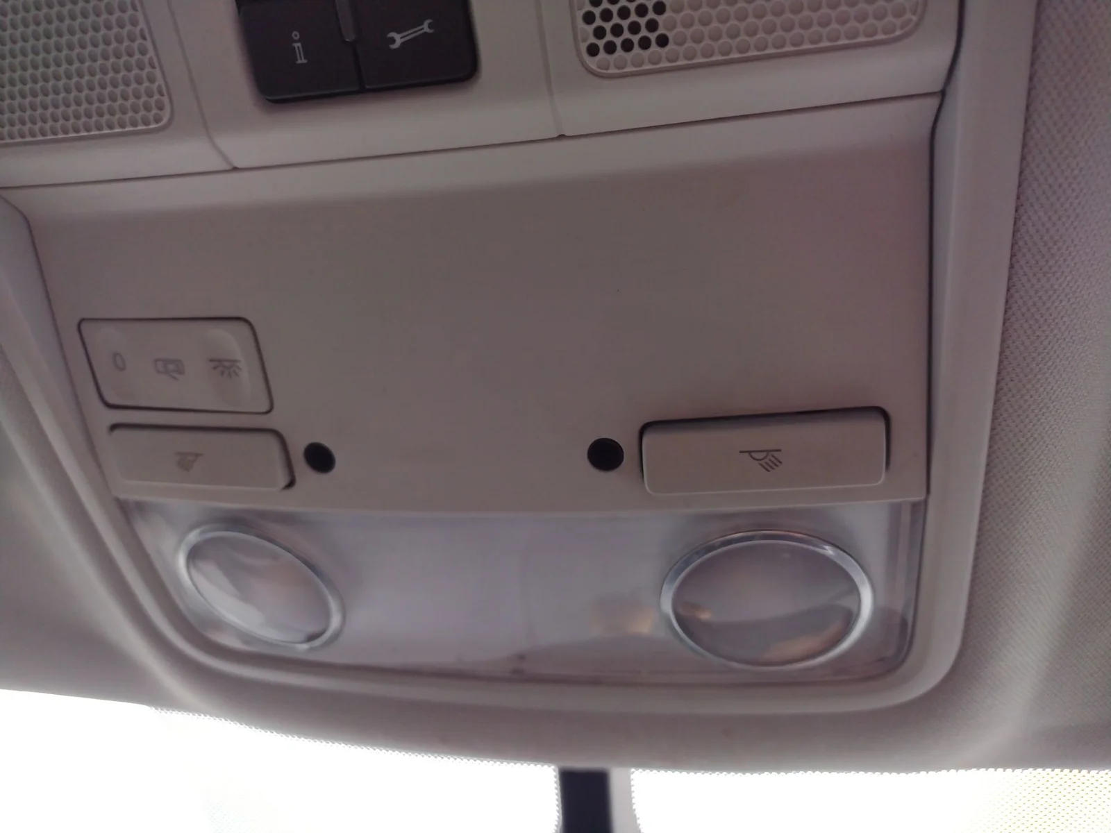 Foto de LUZ INTERIOR SEAT ALHAMBRA (710) 2.0 TDI (140 CV / 103 KW)