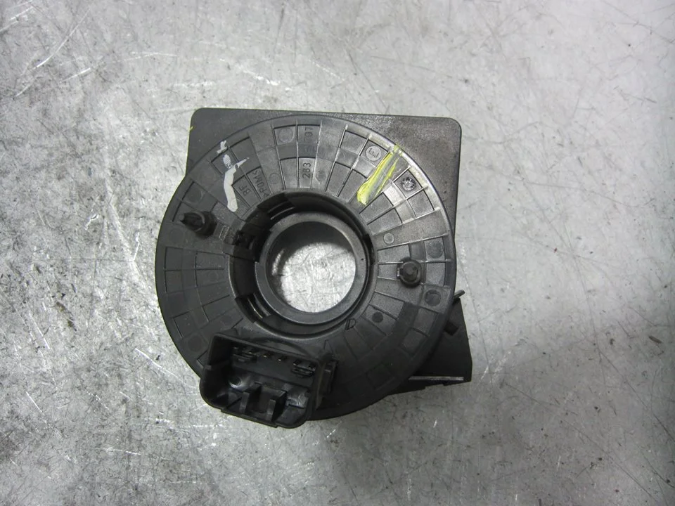 Foto de ANILLO AIRBAG VOLKSWAGEN POLO IV (9N1) 1.4 16V (75 CV / 55 KW) referencia 283396