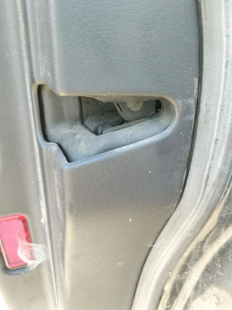 Foto de CERRADURA PUERTA DELANTERA DERECHA AUDI A4 AVANT (8E) 1.9 TDI (131 CV / 96 KW) referencia 8E1837016C