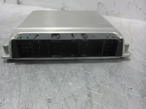 Foto de CENTRALITA MOTOR UCE MERCEDES-BENZ CLK (BM 208) CABRIO 3.2 V6 18V CAT (218 CV / 160 KW) referencia A1121530079 foto 5