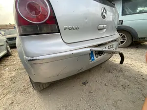 Foto de PARAGOLPES TRASERO VOLKSWAGEN POLO IV (9N3) 1.4 FSI (86 CV / 63 KW)