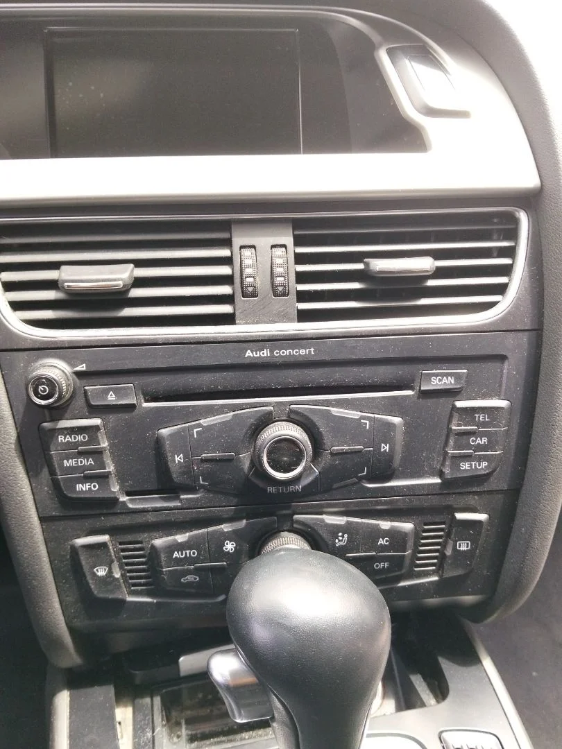 Foto de SISTEMA AUDIO / RADIO CD AUDI A4 BERLINA (8K2) 2.0 16V TDI (143 CV / 105 KW)