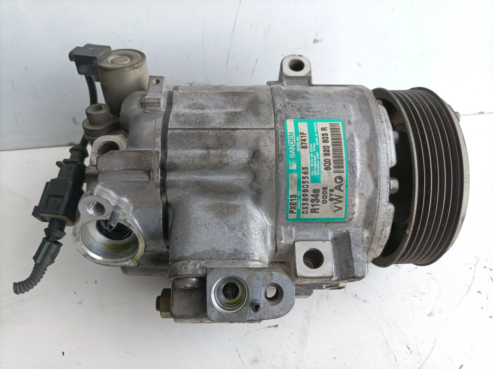 Foto de COMPRESOR AIRE ACONDICIONADO SEAT IBIZA (6L1) referencia 6Q0820803R