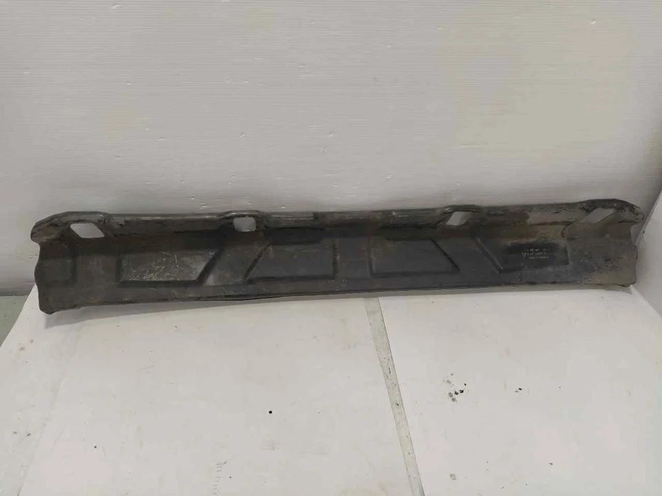 Foto de FALDON TRASERO PORSCHE CAYENNE (TIPO 92A) referencia 7P5807587
