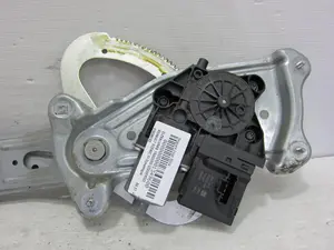 Foto de ELEVALUNAS TRASERO IZQUIERDO RENAULT SCENIC III (JZ) 1.6 dCi Diesel FAP (131 CV / 96 KW) referencia 910586102 foto 3
