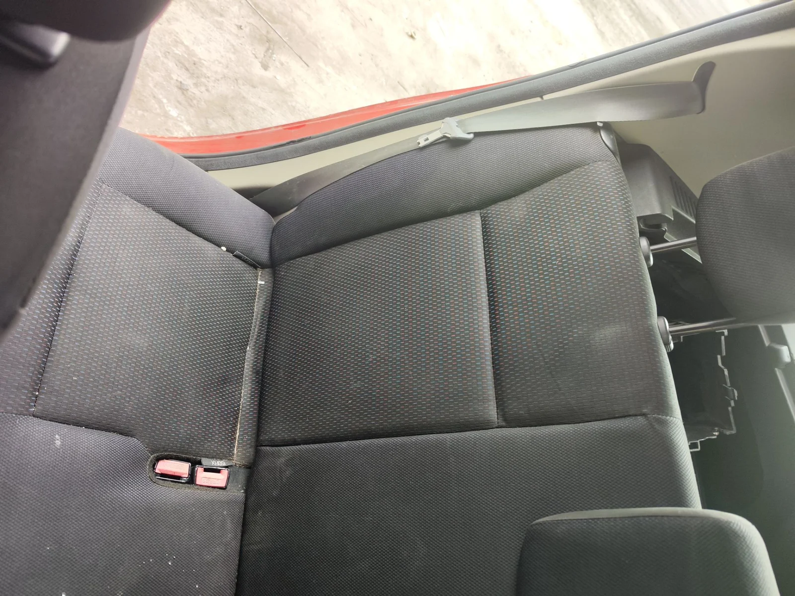 Foto de ASIENTOS TRASERO DERECHO RENAULT CLIO III 1.5 dCi Diesel CAT (86 CV / 63 KW)