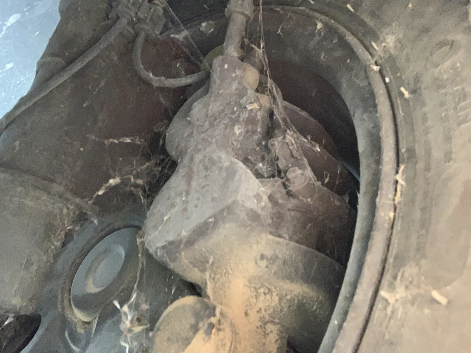 Foto de PINZA DE FRENO DELANTERA DERECHA VOLKSWAGEN CRAFTER FURGÓN (2E) 2.5 TDI DPF (109 CV / 80 KW) referencia 2E0615106B