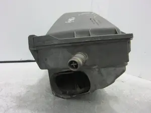 Foto de CAJA FILTRO AIRE AUDI A3 (8L) 1.9 TDI (110 CV / 81 KW) referencia 1J0129607CG foto 8